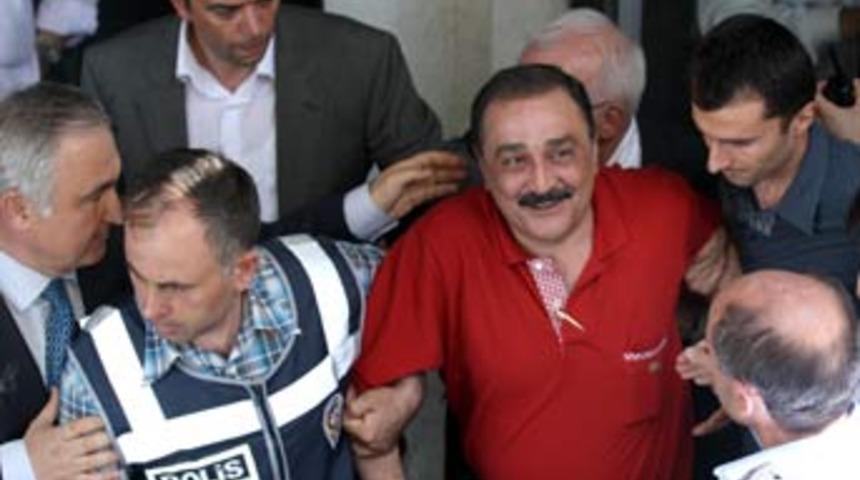 Ergenekon zanlıları mahkemeye sevk edildi