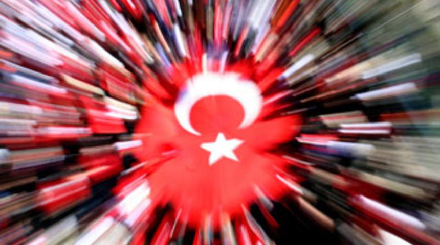 Y&uuml;zbinler &Ccedil;ağlayan'da