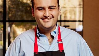 Babası tarafından dolandırılmıştı! CZN Burak iğne ipliğe döndü