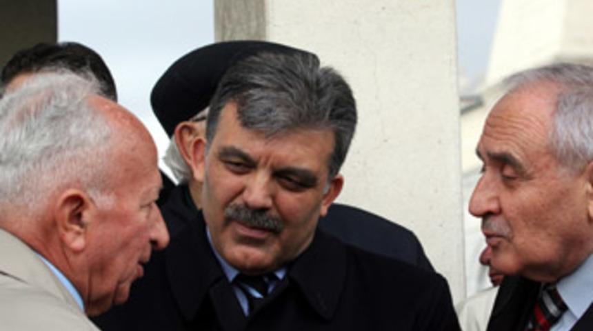 G&uuml;l'e cenazede protesto