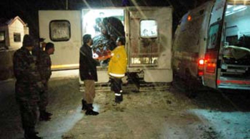 Ağrı'da hasta kurtarma operasyonu