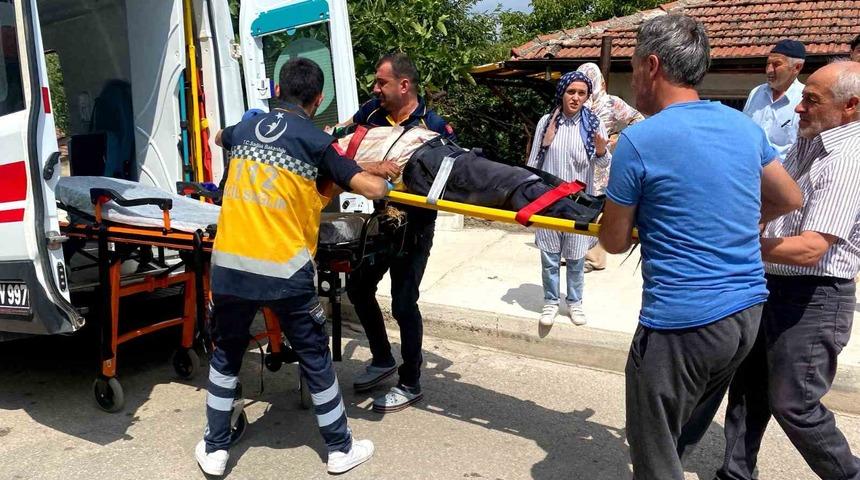 Onarım için çıktığı çatıdan aşağı düştü