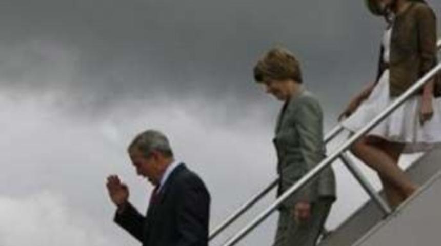 Bush, G&uuml;ney Kore'de