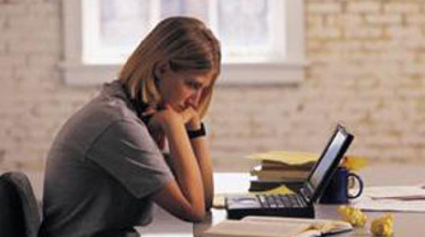 Monoton iş hayatı boyun kire&ccedil;lenmesi yapıyor