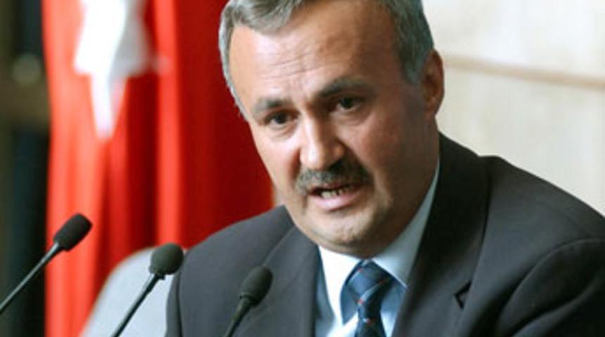 İlk cumhurbaşkanı adayı AKP'li Ers&ouml;nmez Yarbay