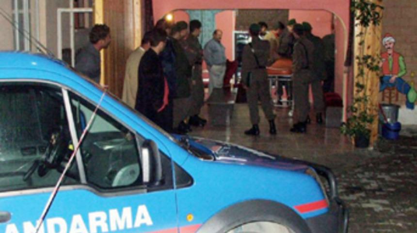 Yaşlı adam, otel odasında &ouml;l&uuml; bulundu