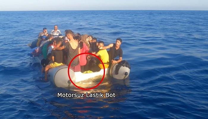 Yunan unsurlarından acımasız tarife: Mülteci botunun motorunu söküp ölüme ittiler…