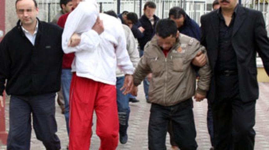 Fatih'te tecav&uuml;z ve gasp iddiası