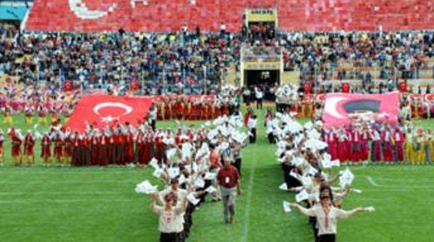 23 Nisan'ı kutluyoruz