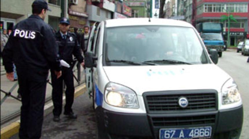 Polisten polis aracına ceza