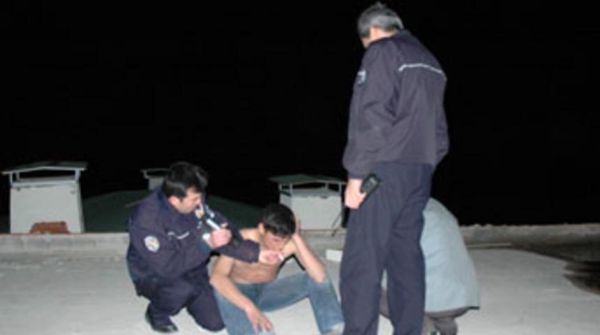 Aşkına karşılık bulamayınca intihara kalkıştı