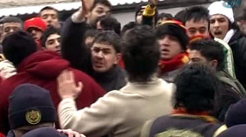 Ma&ccedil;ta "Ermeni" sloganı ortalığı karıştırdı