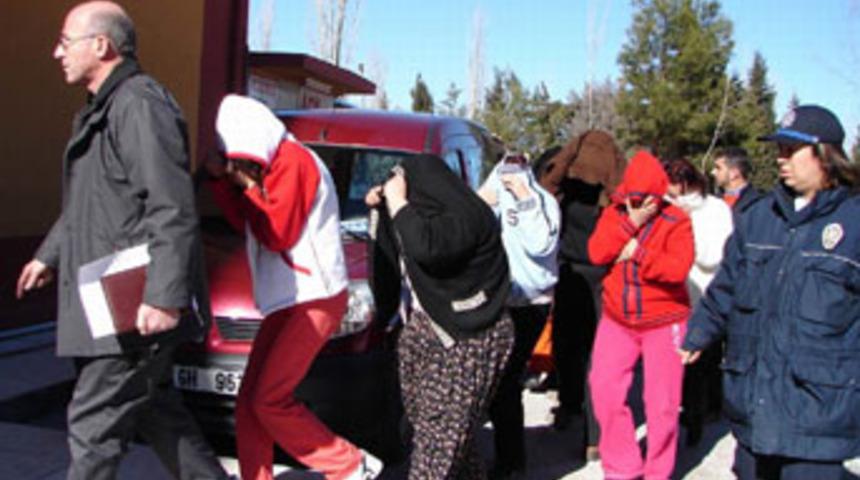 Muhtarlara fuhuş operasyonu