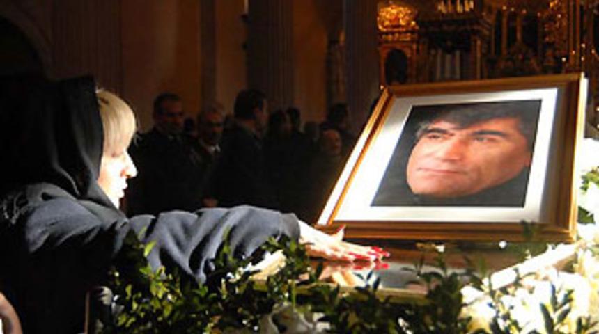Hrant Dink toprağa verildi