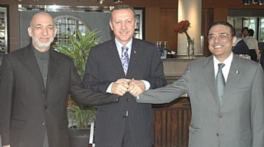 Erdoğan, Karzai ve Zardari ile el ele