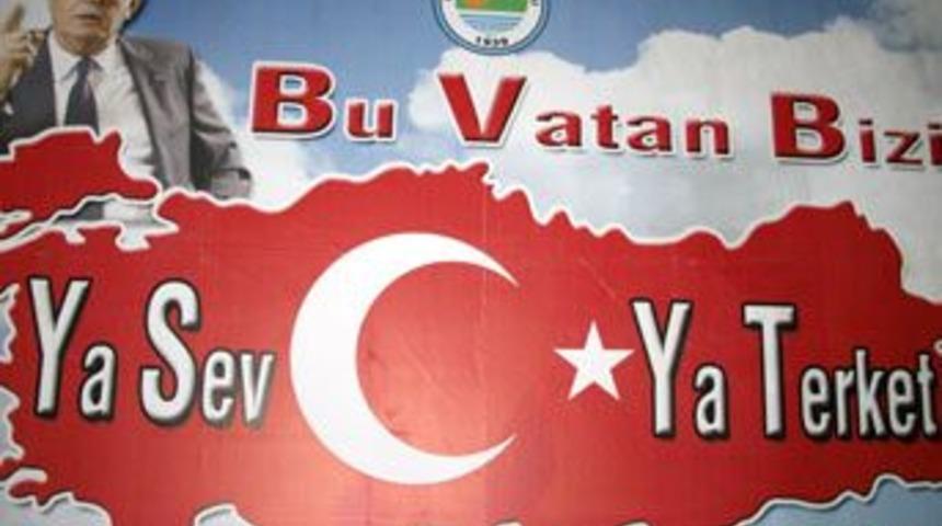 İskenderun'u geren afiş