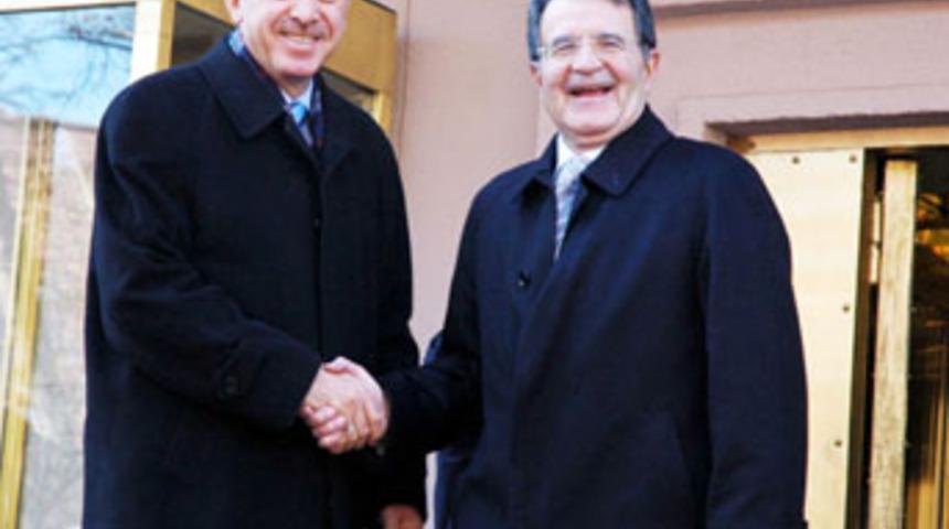 Prodi T&uuml;rkiye'ye destek veriyor