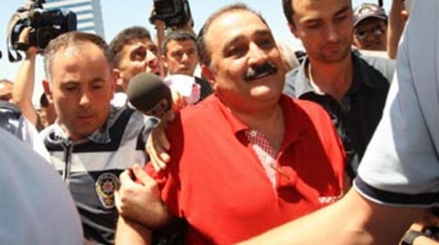 Ayg&uuml;n ve Altıntaş serbest bırakıldı