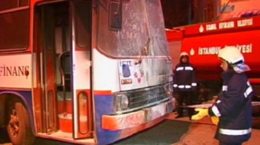 İETT otob&uuml;s&uuml;ne molotoflu saldırı
