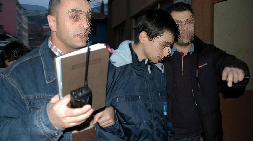 Liselilerin ma&ccedil; tartışması kanlı bitti
