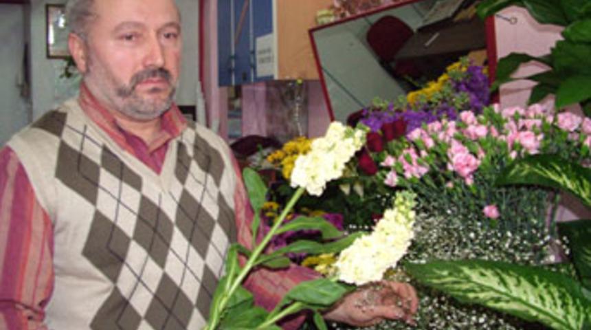 &Ccedil;i&ccedil;ek siparişi ile kont&ouml;r dolandırıcılığı