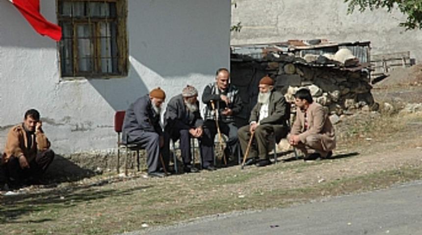 Erturhan'ın baba evinde sessizlik hakim