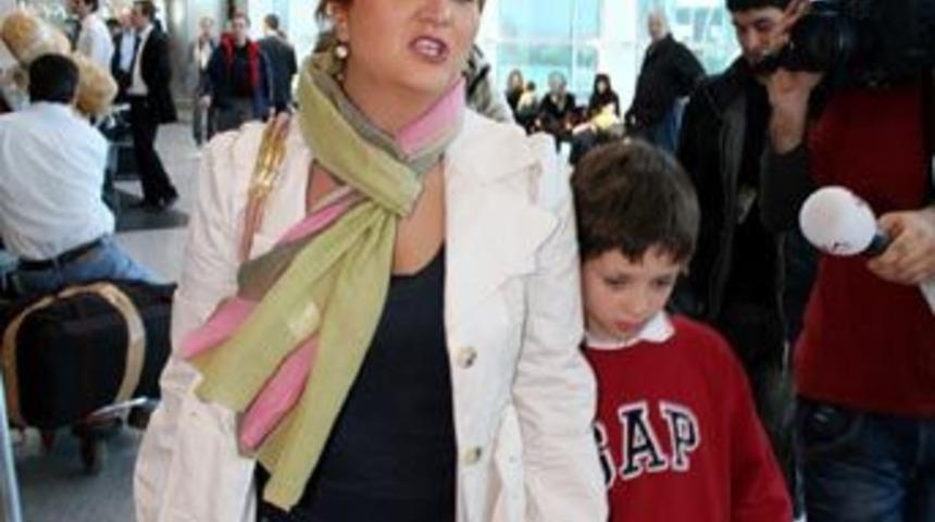 Sibel Can'a vize şoku