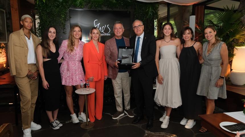 Türkiye Kadın Voleybol Milli Takımı, She’s Mercedes ile buluştu
