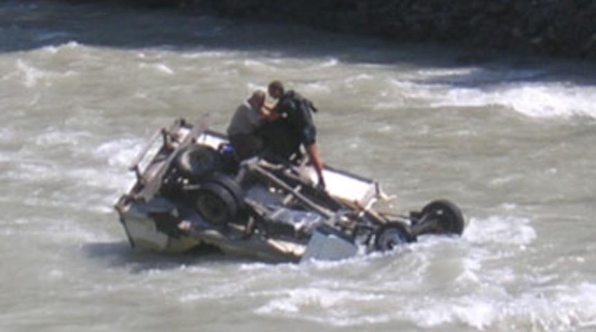 Kelkit &Ccedil;ayı'nda can pazarı