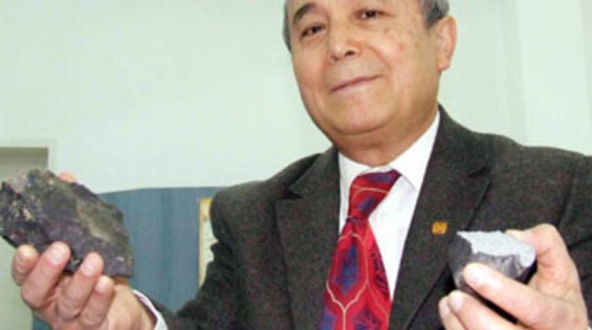 Didim'e d&uuml;şen g&ouml;ktaşı, inceleniyor