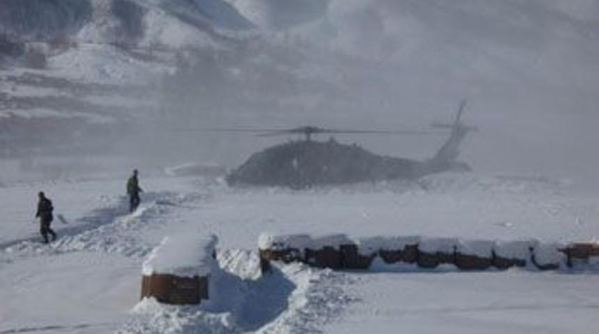 Mehmet&ccedil;ik helikopterle hayat kurtardı