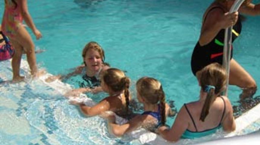Tatilde havuz ve denizde hastalık kapmayın