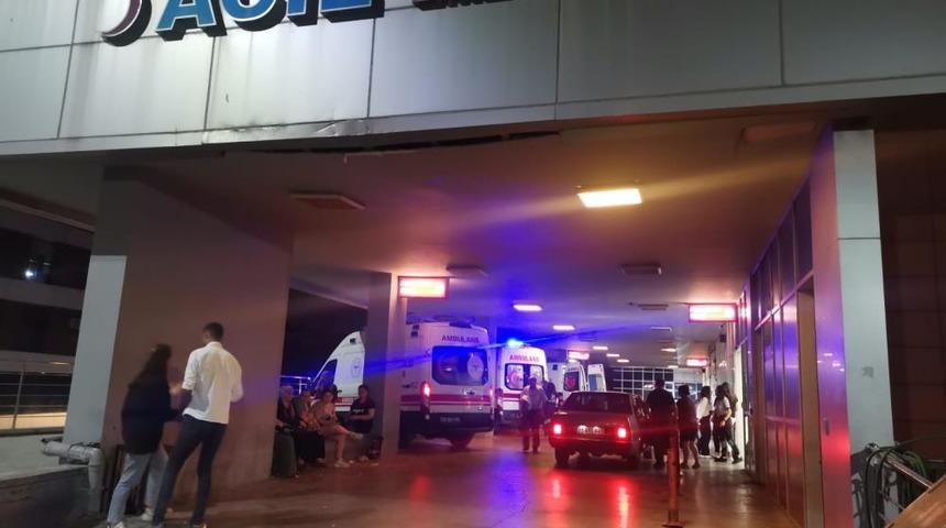 İzmir'de satırlı dehşet! Saldırdığı annesini ağır yaraladı