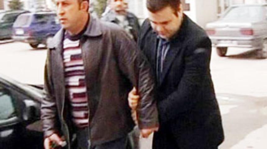 Sevgiliye kamerayla cinsel şantaj