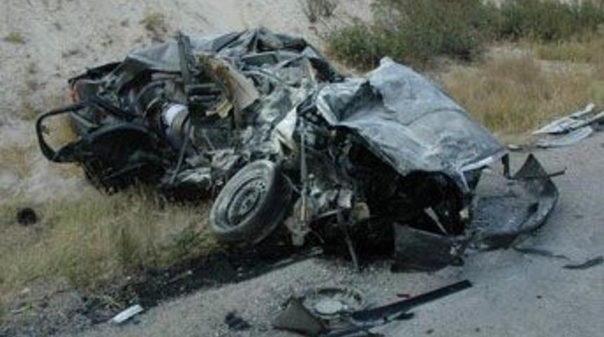 Karne dağırmaya giden öğretmen trafik kazasında öldü