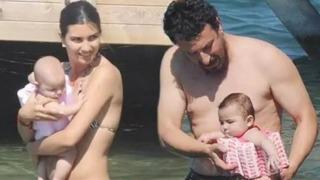Onur Saylak ve Tuba Büyüküstün'ün ikiz kızları büyüdü! Anneleri paylaştı