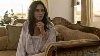 Hande Ataizi yıllara meydan okuyan fiziğini sergiledi! Mayosunda göğüs pedi olmayınca...