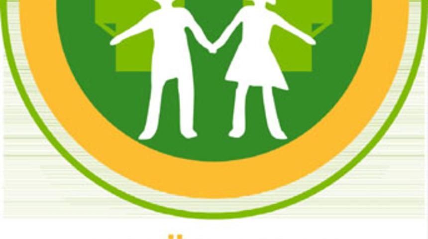 &Ccedil;ek&uuml;l &ccedil;ocuklarla el ele