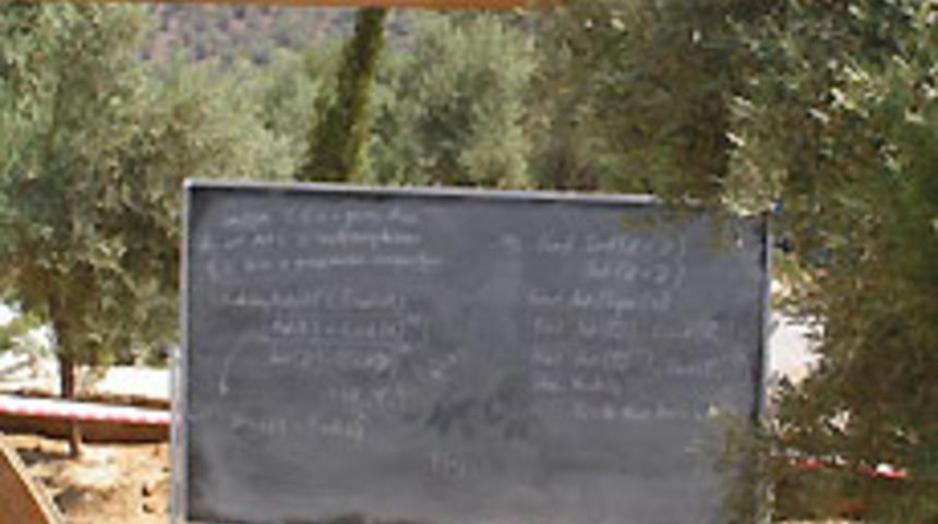 'Matematik K&ouml;y&uuml;' kapanmayacak