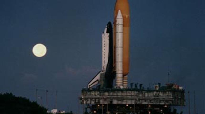 Rus uzay kaps&uuml;l&uuml; Soyuz d&uuml;nyaya d&ouml;nd&uuml;