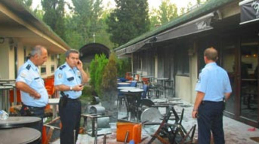 Bursa'da kurşunlanan bar ateşe verildi