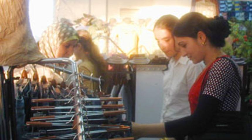 Kuzey Iraklı gen&ccedil; kızlar Avrupalı kadınlara &ouml;zeniyor