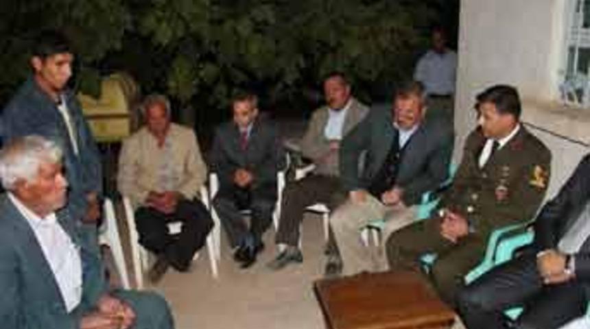 Şehit uzman &ccedil;avuşun evinde h&uuml;z&uuml;nl&uuml; bekleyiş