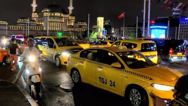 İstanbul’da taksiler yeni ücret tarifesine geçti! UKOME karar almıştı