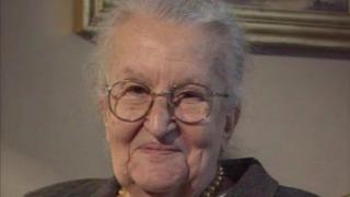 Nüzhet Gökdoğan kimdir, yaptığı çalışmalar neler? İlk Türk kadın Astronom Nüzhet Gökdoğan, Google'da doodle oldu