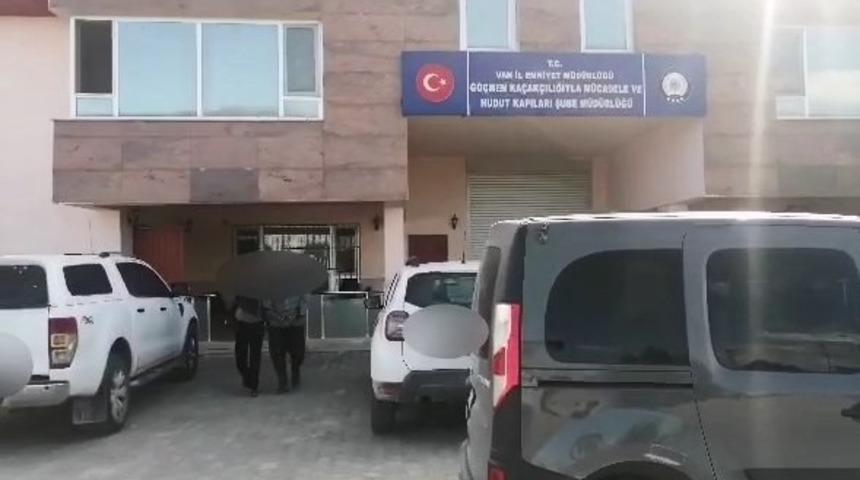 Van’da göçmen kaçakçılığı operasyonu: 3 tutuklama