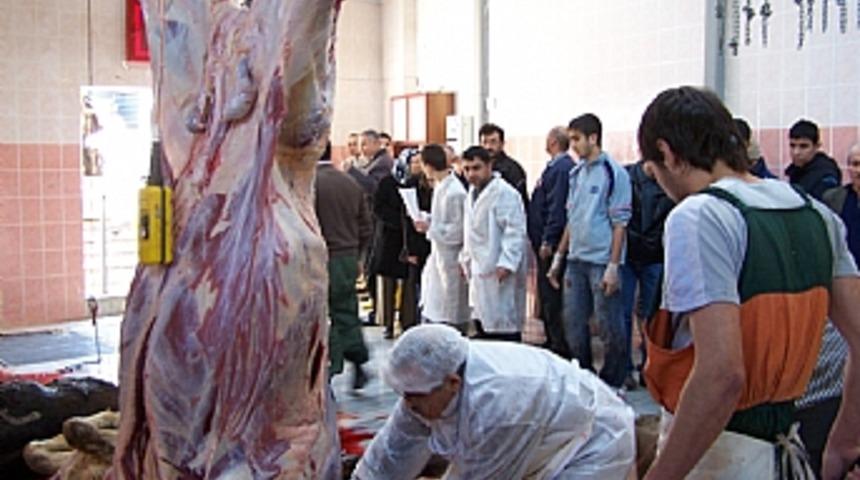 Bandırma'da acemi kasaplar hastanelere koştu