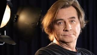 Armağan Çağlayan takipçisine sert çıktı! Elinde sigara mı vardı ne sakladın deyince...