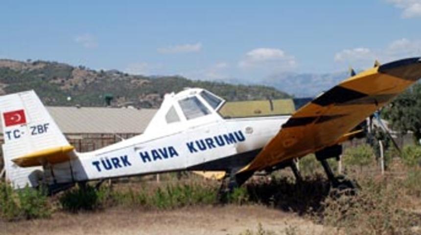 Yangın s&ouml;nd&uuml;rme u&ccedil;ağı havaalanında pistten &ccedil;ıktı