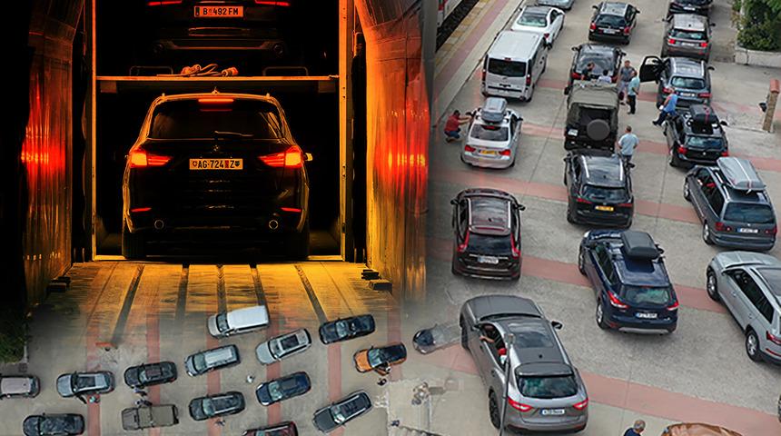 Yiyorlar, içiyorlar, yatarak yolculuk ediyorlar; Türkiye'den ayrılıyorlar! Gurbetçiler buruk ama konforu arabalı trende buldular